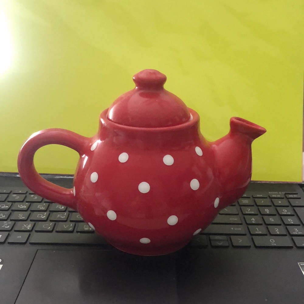 City to cottage Tea kettle red white Polka Dotted